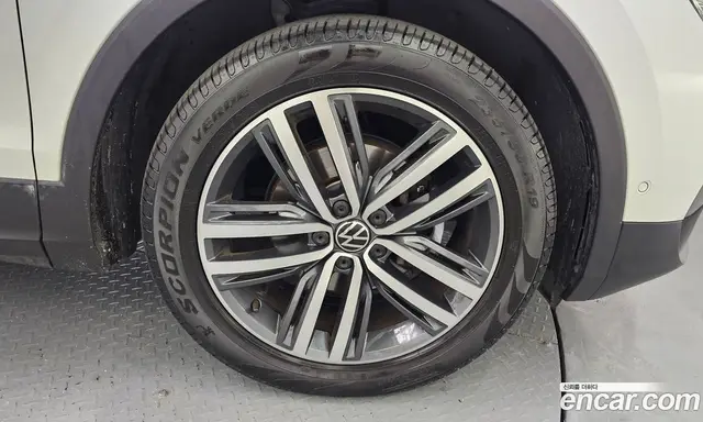 Volkswagen Tiguan 2024 2.0 автомат (гидро), миниатюра 4 Volkswagen Tiguan 2024 2.0 автомат (гидро), миниатюра 4