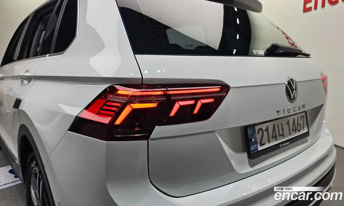 Volkswagen Tiguan 2024 2.0 автомат (гидро), фото 8 Volkswagen Tiguan 2024 2.0 автомат (гидро), фото 8