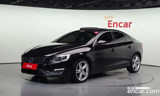 Volvo S60 2016 2.0 автомат (гидро), миниатюра 1 Volvo S60 2016 2.0 автомат (гидро), миниатюра 1