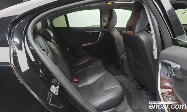 Volvo S60 2016 2.0 автомат (гидро), миниатюра 11 Volvo S60 2016 2.0 автомат (гидро), миниатюра 11
