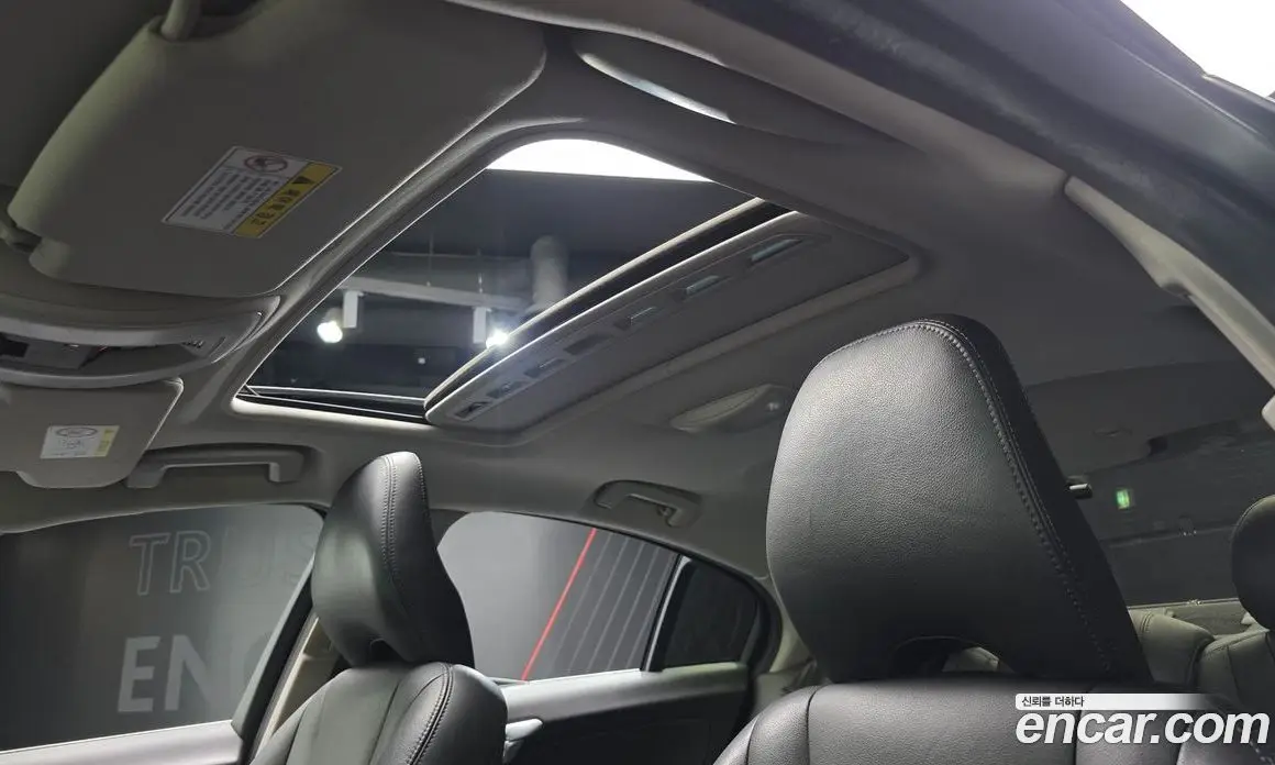 Volvo S60 2016 2.0 автомат (гидро), фото 15 Volvo S60 2016 2.0 автомат (гидро), фото 15