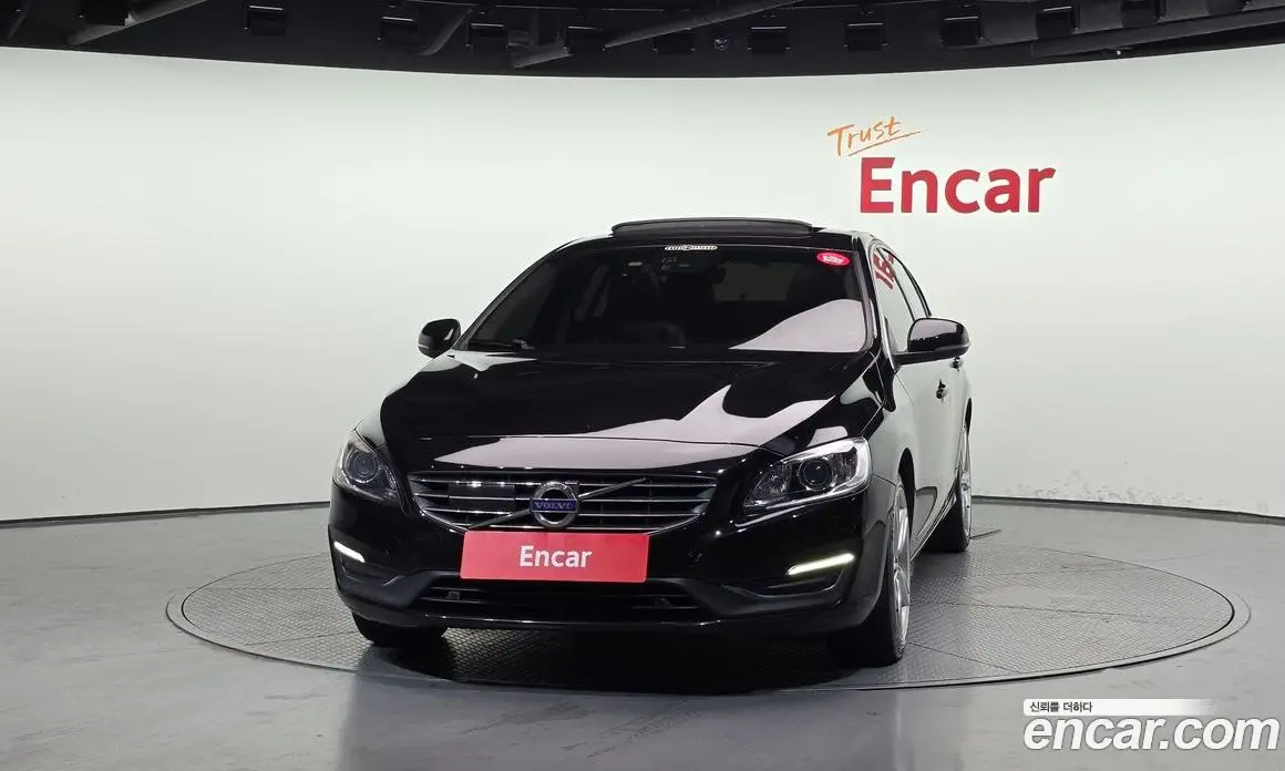 Volvo S60 2016 2.0 автомат (гидро), фото 3 Volvo S60 2016 2.0 автомат (гидро), фото 3