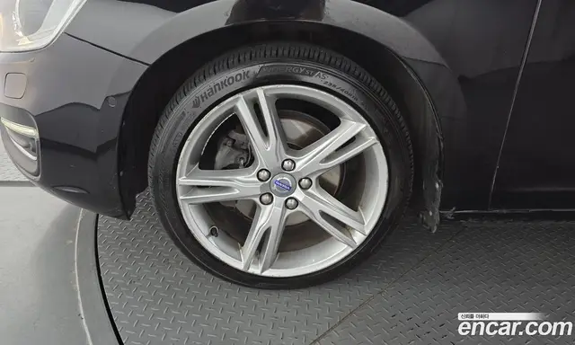 Volvo S60 2016 2.0 автомат (гидро), миниатюра 5 Volvo S60 2016 2.0 автомат (гидро), миниатюра 5
