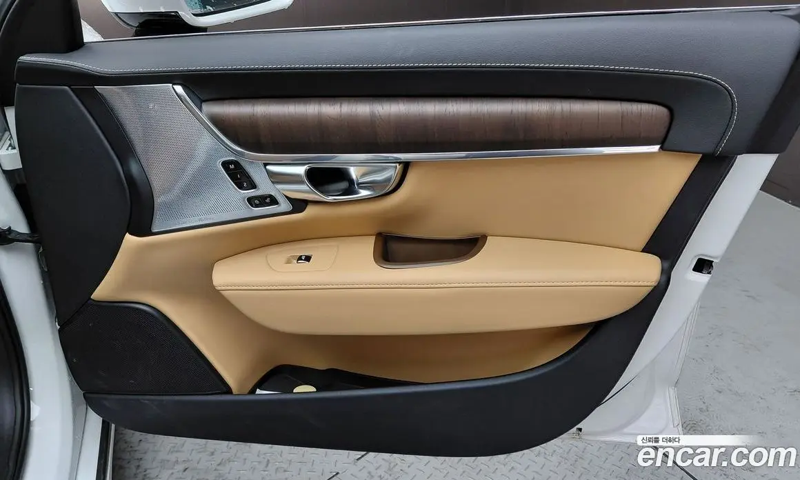 Volvo S90 2021 2.0 автомат (гидро), фото 14 Volvo S90 2021 2.0 автомат (гидро), фото 14