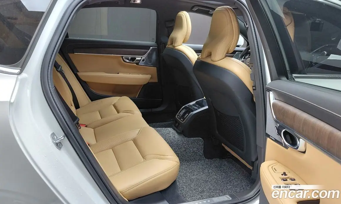 Volvo S90 2021 2.0 автомат (гидро), фото 17 Volvo S90 2021 2.0 автомат (гидро), фото 17