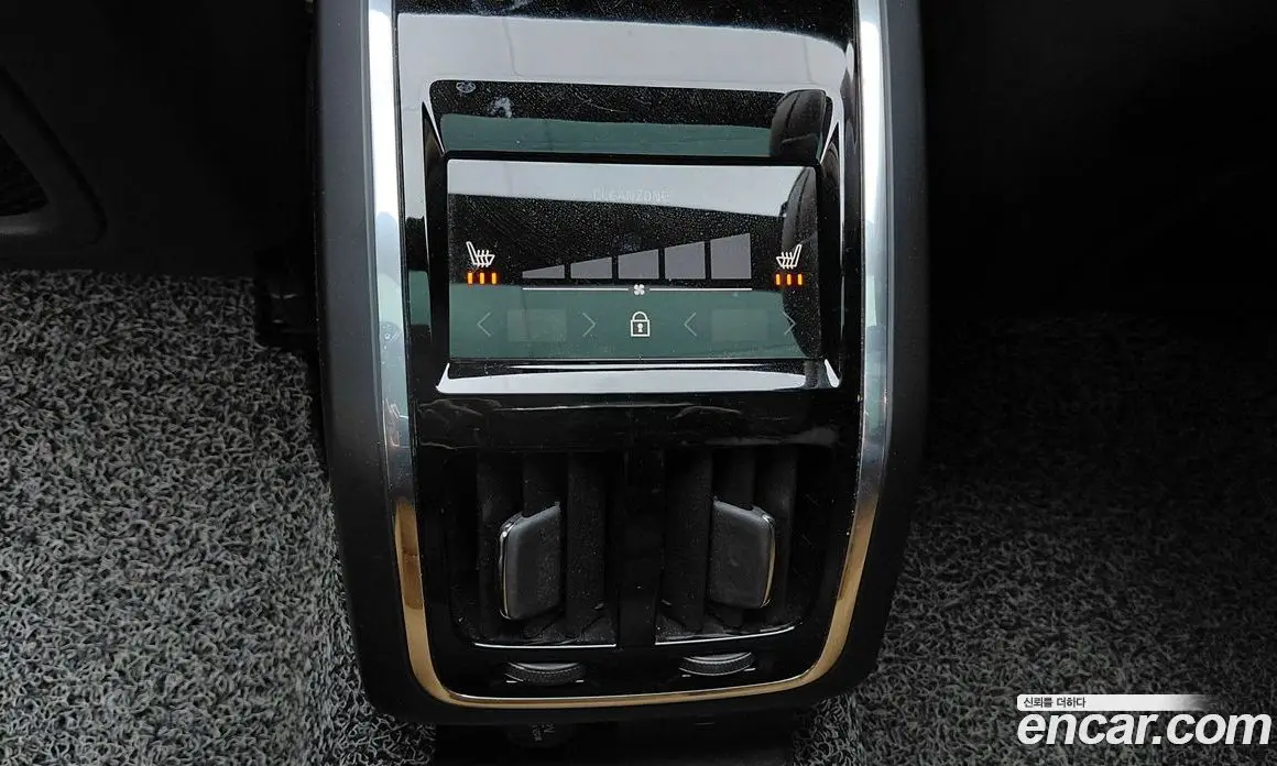 Volvo S90 2021 2.0 автомат (гидро), фото 25 Volvo S90 2021 2.0 автомат (гидро), фото 25