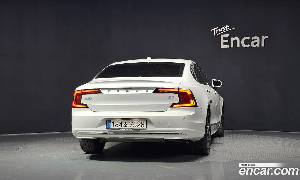Volvo S90 2022 2.0 автомат (гидро), фото 4