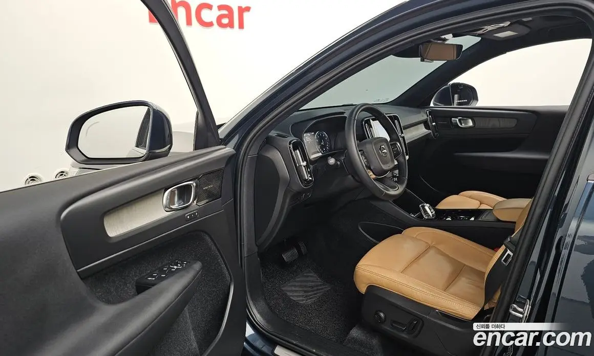 Volvo XC40 2020 2.0 автомат (гидро), фото 12 Volvo XC40 2020 2.0 автомат (гидро), фото 12