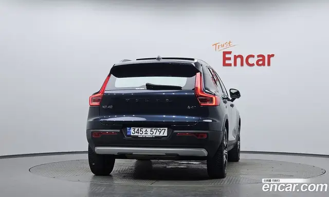 Volvo XC40 2020 2.0 автомат (гидро), миниатюра 3 Volvo XC40 2020 2.0 автомат (гидро), миниатюра 3