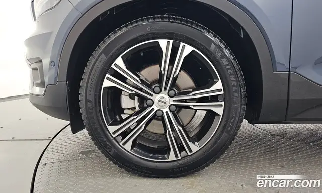 Volvo XC40 2020 2.0 автомат (гидро), миниатюра 4 Volvo XC40 2020 2.0 автомат (гидро), миниатюра 4