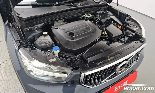 Volvo XC40 2020 2.0 автомат (гидро), миниатюра 5 Volvo XC40 2020 2.0 автомат (гидро), миниатюра 5