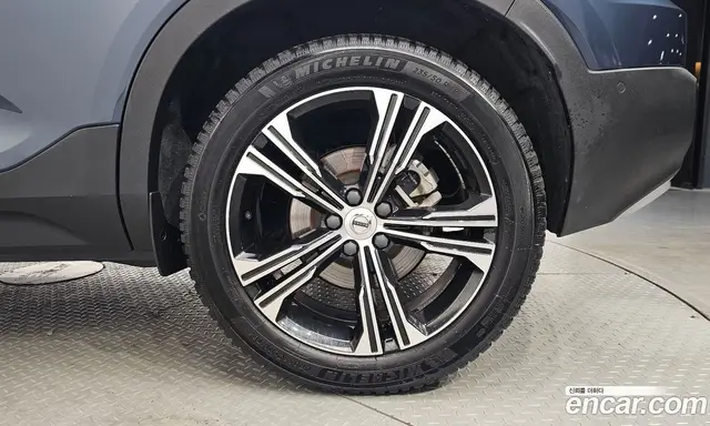 Volvo XC40 2020 2.0 автомат (гидро), миниатюра 6 Volvo XC40 2020 2.0 автомат (гидро), миниатюра 6