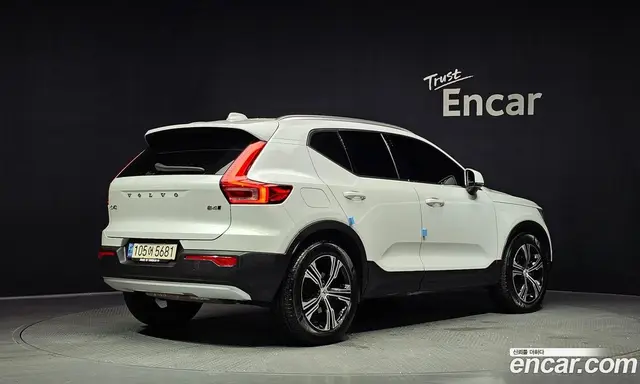 Volvo XC40 2021 2.0 автомат (гидро), миниатюра 2 Volvo XC40 2021 2.0 автомат (гидро), миниатюра 2