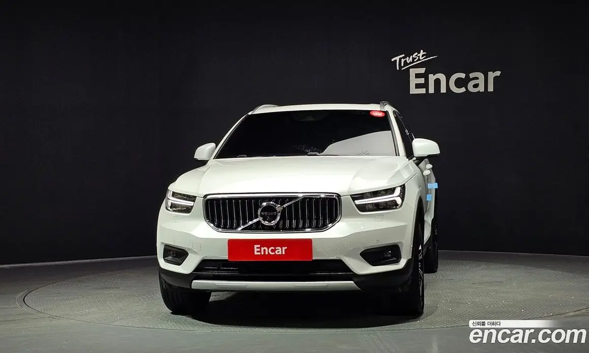Volvo XC40 2021 2.0 автомат (гидро), фото 3 Volvo XC40 2021 2.0 автомат (гидро), фото 3