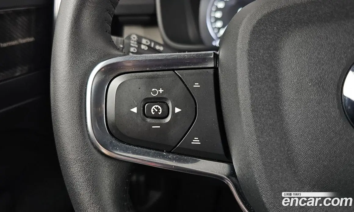Volvo XC40 2021 2.0 автомат (гидро), фото 32 Volvo XC40 2021 2.0 автомат (гидро), фото 32