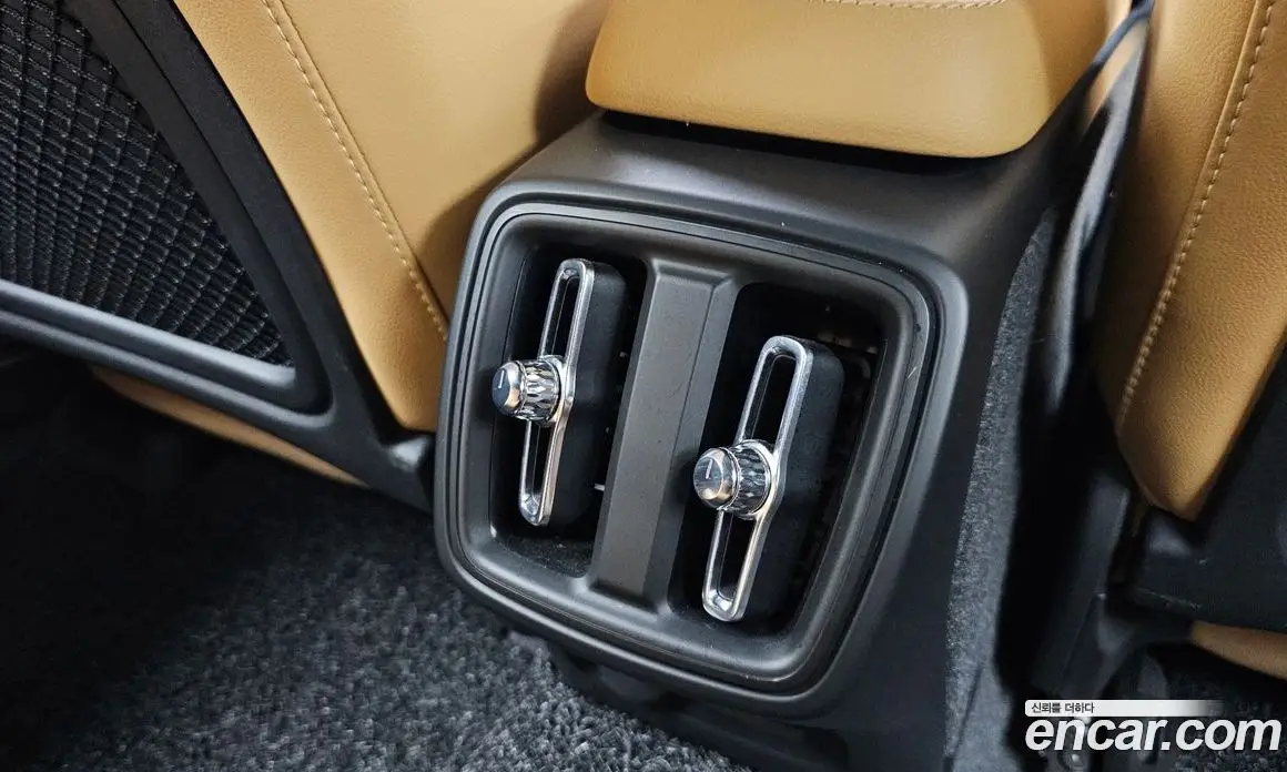 Volvo XC40 2021 2.0 автомат (гидро), фото 33 Volvo XC40 2021 2.0 автомат (гидро), фото 33