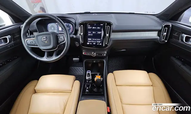 Volvo XC40 2021 2.0 автомат (гидро), миниатюра 10 Volvo XC40 2021 2.0 автомат (гидро), миниатюра 10