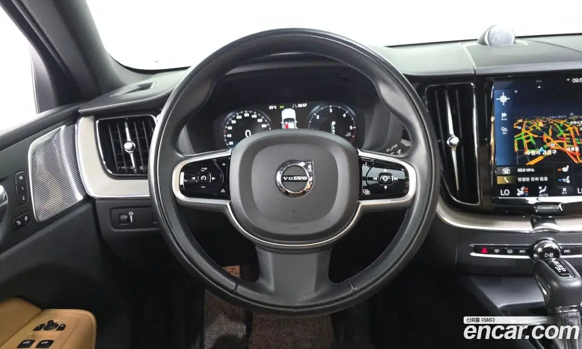 Volvo XC60 2020 2.0 автомат (гидро), фото 19 Volvo XC60 2020 2.0 автомат (гидро), фото 19