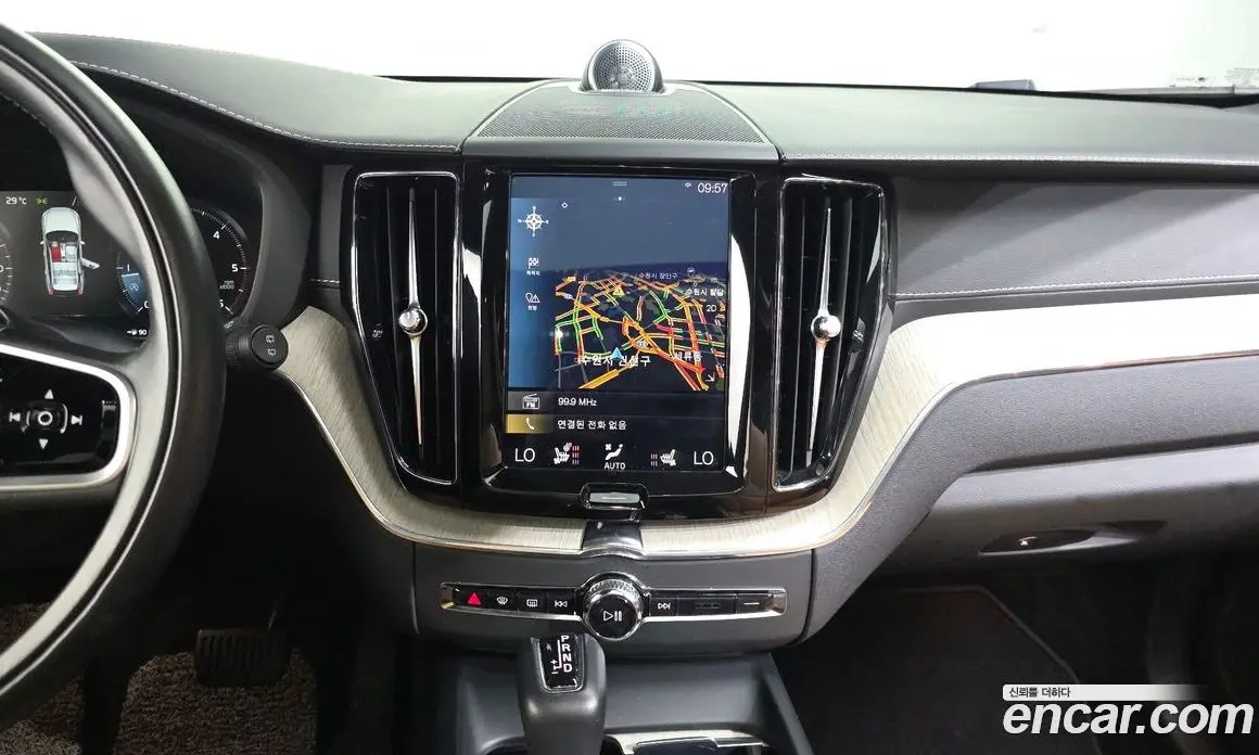 Volvo XC60 2020 2.0 автомат (гидро), фото 20 Volvo XC60 2020 2.0 автомат (гидро), фото 20