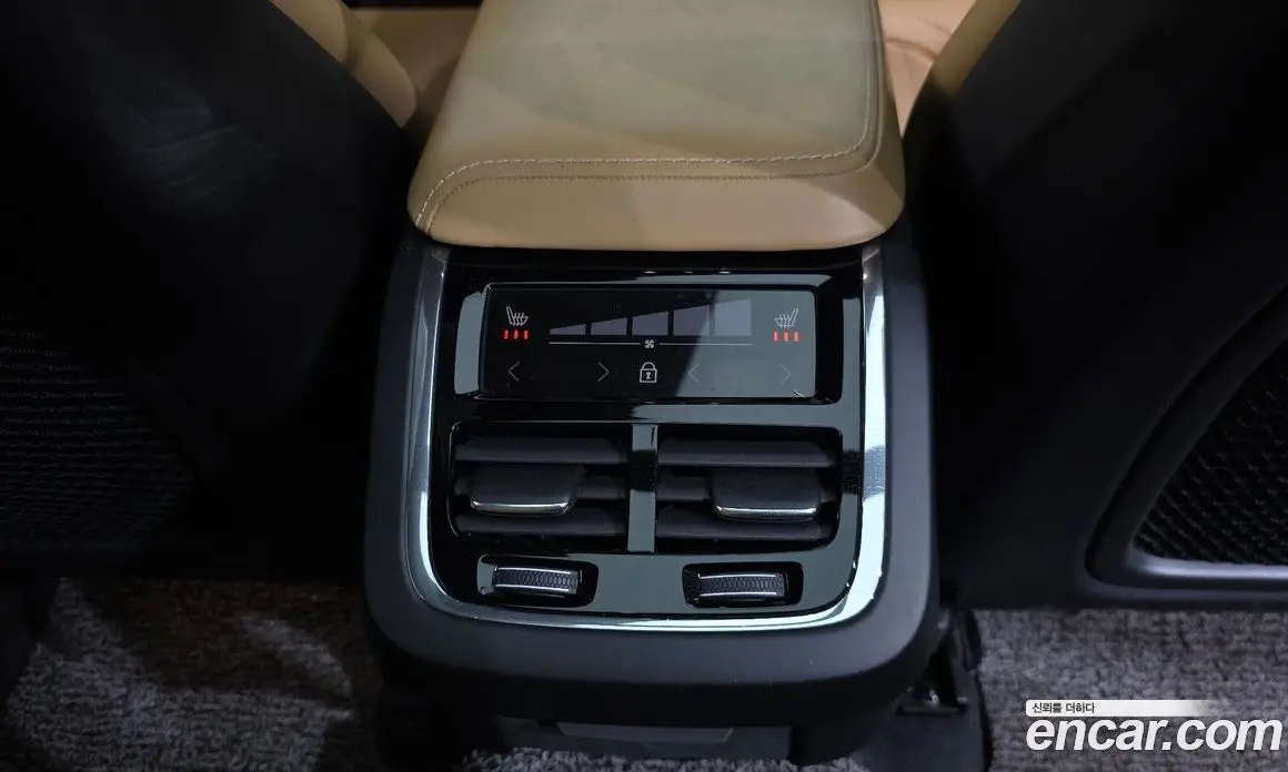 Volvo XC60 2020 2.0 автомат (гидро), фото 24 Volvo XC60 2020 2.0 автомат (гидро), фото 24