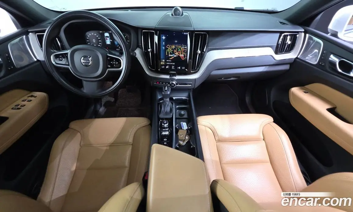 Volvo XC60 2020 2.0 автомат (гидро), фото 10 Volvo XC60 2020 2.0 автомат (гидро), фото 10
