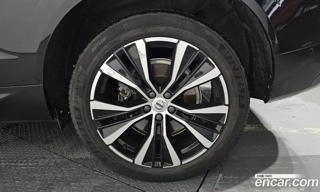 Volvo XC60 2022 2.0 автомат (гидро), миниатюра 7