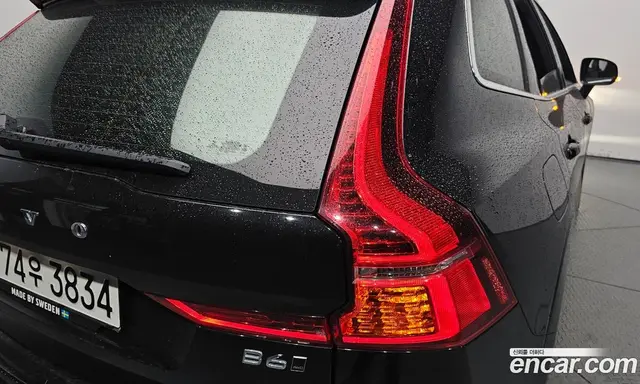 Volvo XC60 2022 2.0 автомат (гидро), миниатюра 9