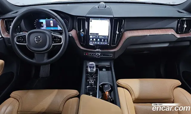 Volvo XC60 2022 2.0 автомат (гидро), миниатюра 10