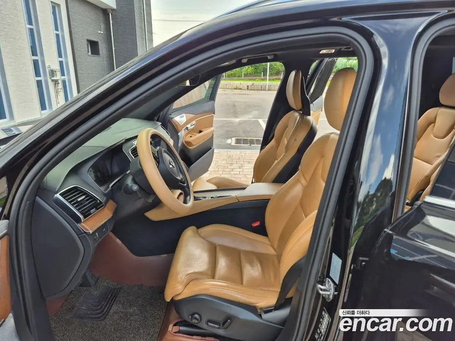 Volvo XC90 2017 2.0 автомат (гидро), фото 14 Volvo XC90 2017 2.0 автомат (гидро), фото 14