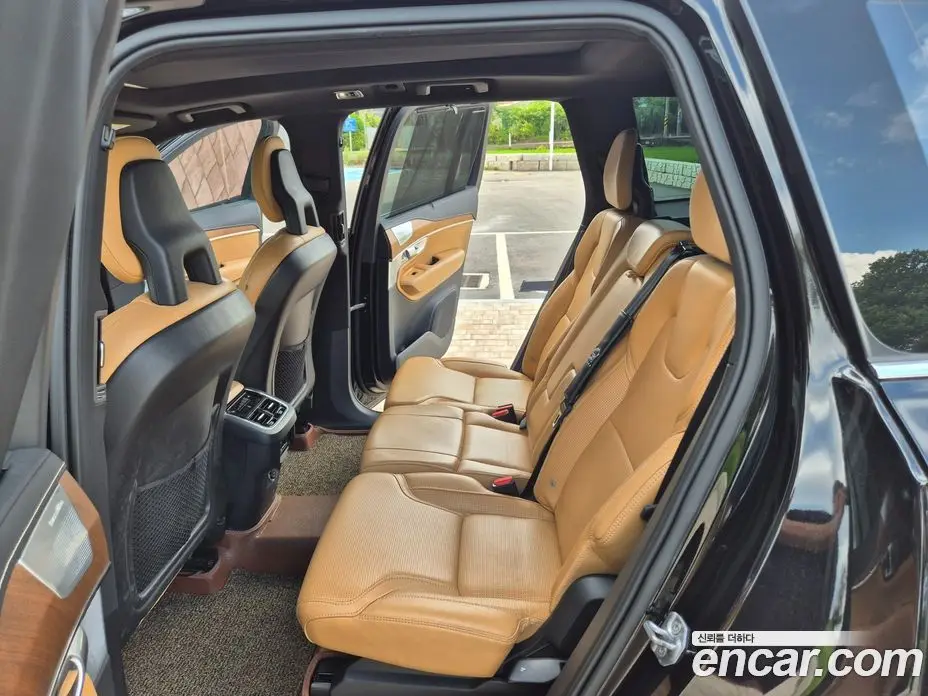 Volvo XC90 2017 2.0 автомат (гидро), фото 15 Volvo XC90 2017 2.0 автомат (гидро), фото 15