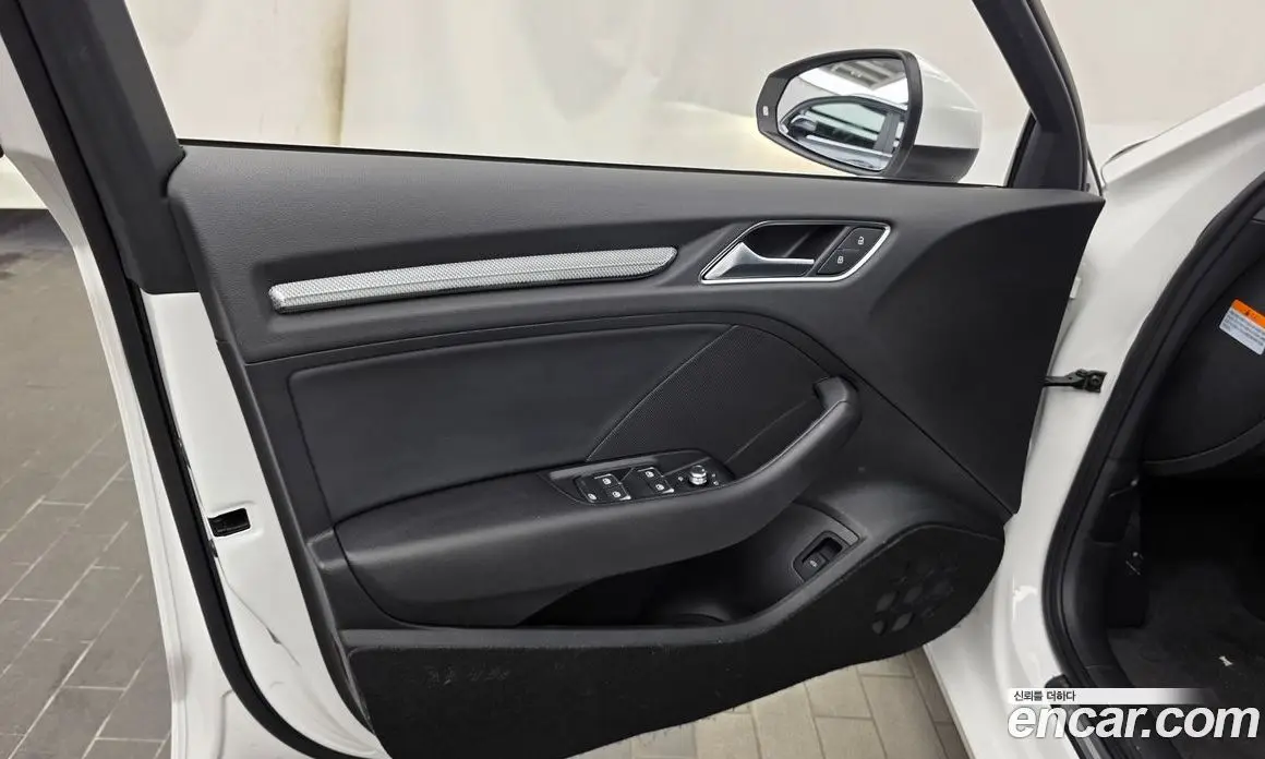 Audi A3 2018 2.0 автомат (гидро), фото 14 Audi A3 2018 2.0 автомат (гидро), фото 14
