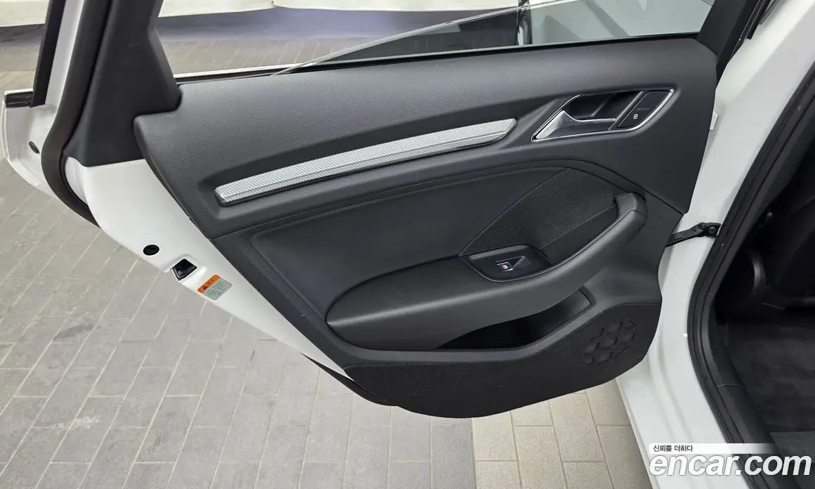 Audi A3 2018 2.0 автомат (гидро), фото 15 Audi A3 2018 2.0 автомат (гидро), фото 15