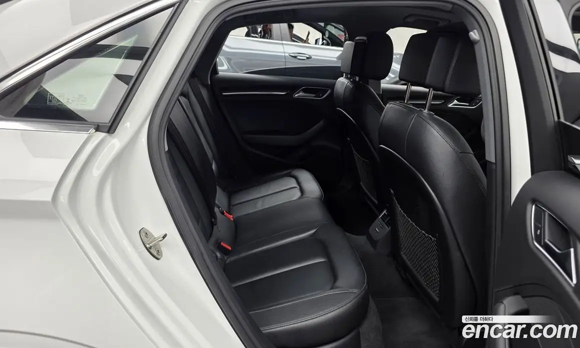Audi A3 2018 2.0 автомат (гидро), фото 18 Audi A3 2018 2.0 автомат (гидро), фото 18