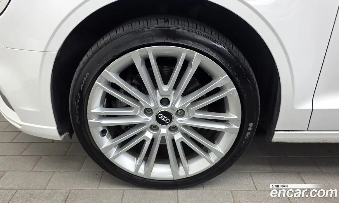 Audi A3 2018 2.0 автомат (гидро), фото 5 Audi A3 2018 2.0 автомат (гидро), фото 5