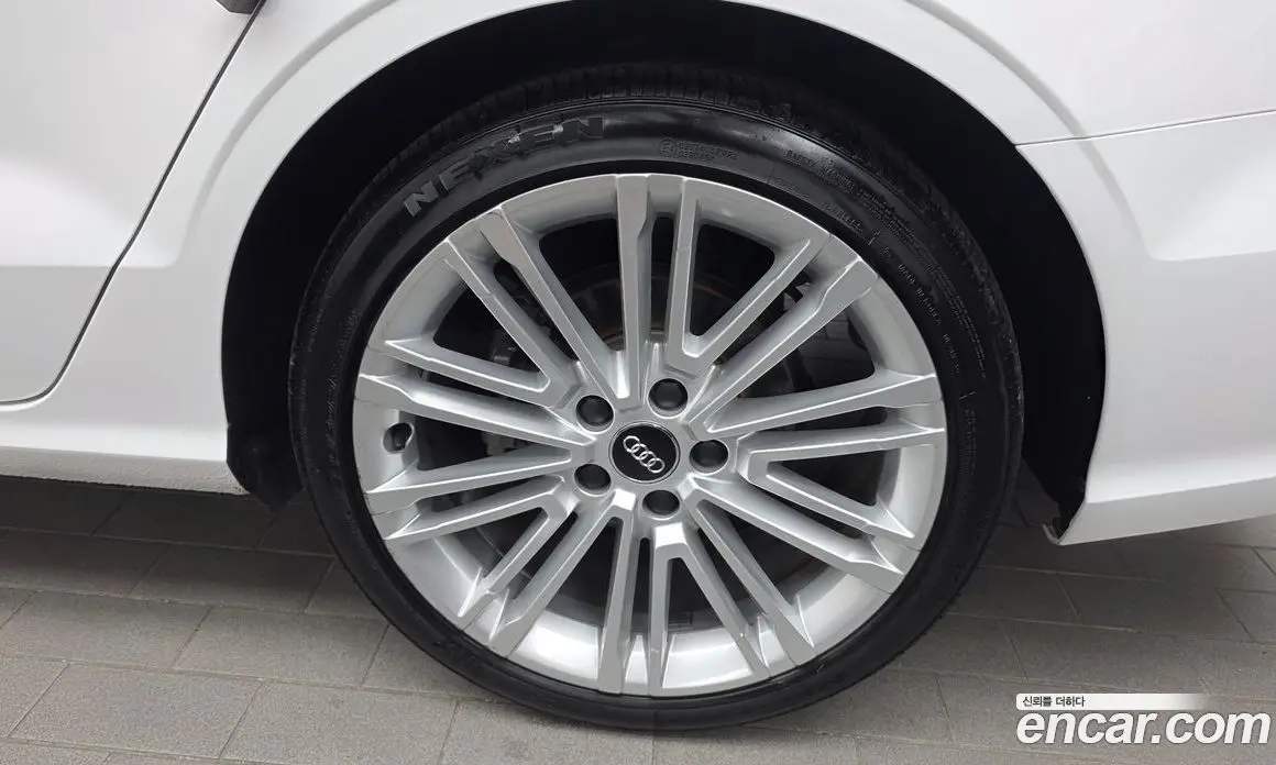 Audi A3 2018 2.0 автомат (гидро), фото 7 Audi A3 2018 2.0 автомат (гидро), фото 7