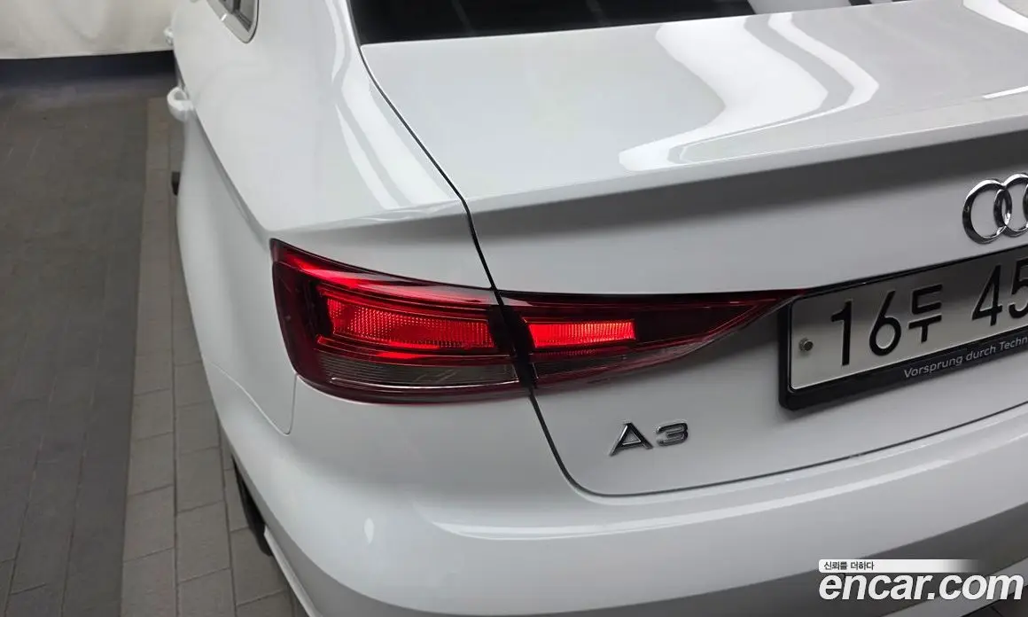 Audi A3 2018 2.0 автомат (гидро), фото 9 Audi A3 2018 2.0 автомат (гидро), фото 9