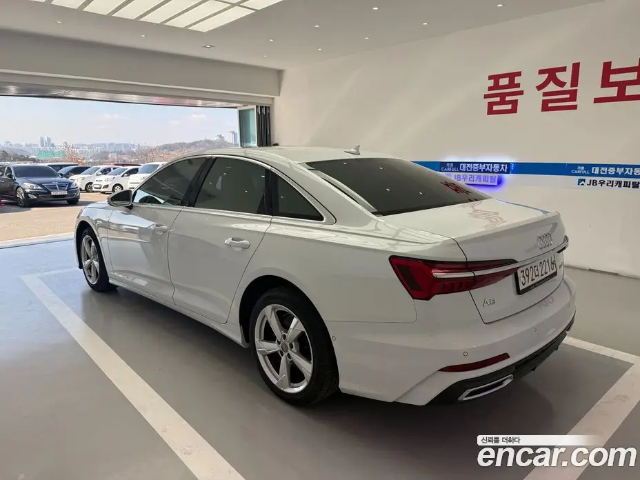 Audi A6 2020 2.0 автомат (гидро), фото 4