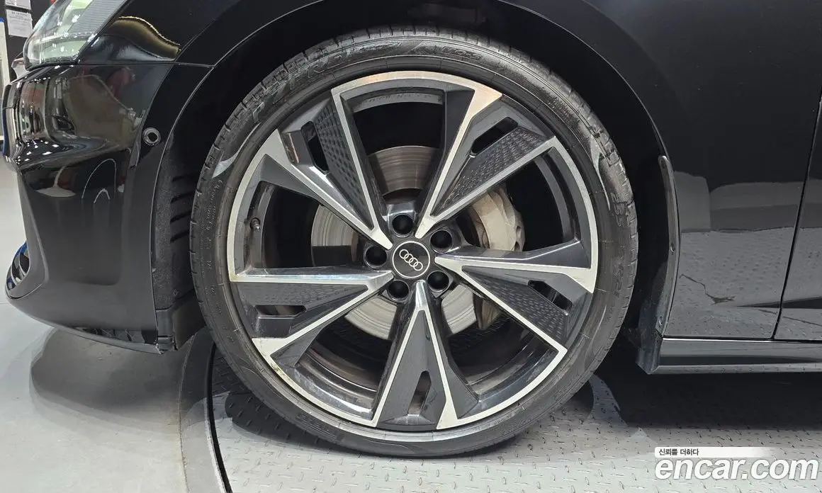 Audi A6 2022 3.0 автомат (гидро), фото 5 Audi A6 2022 3.0 автомат (гидро), фото 5