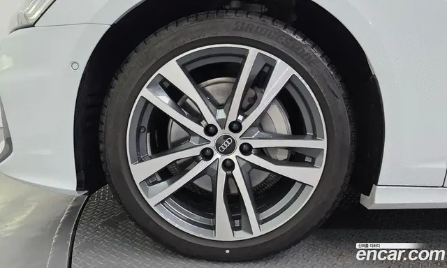 Audi A6 2023 2.0 автомат (гидро), миниатюра 5 Audi A6 2023 2.0 автомат (гидро), миниатюра 5