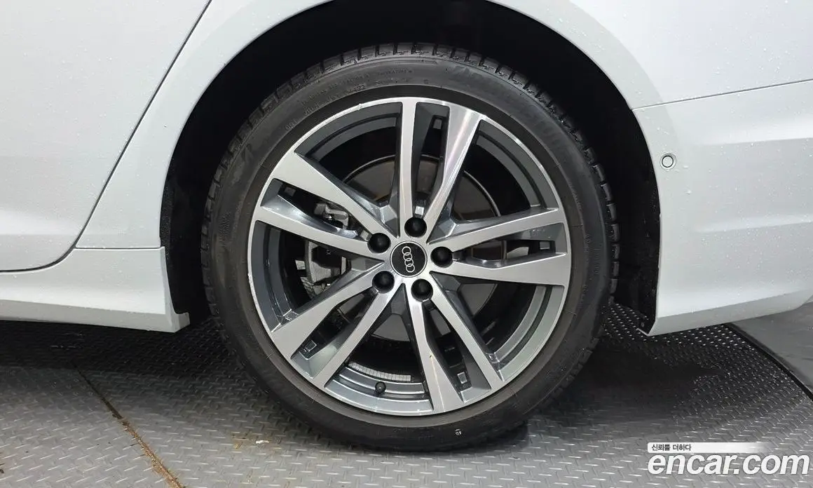 Audi A6 2023 2.0 автомат (гидро), фото 7 Audi A6 2023 2.0 автомат (гидро), фото 7