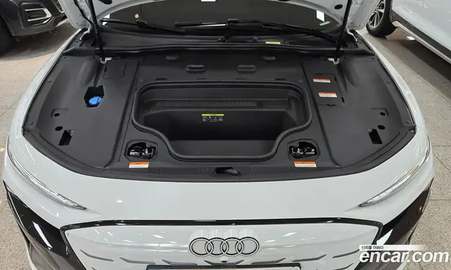 Audi A6 e-tron 2025 автомат (гидро), миниатюра 6 Audi A6 e-tron 2025 автомат (гидро), миниатюра 6