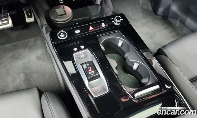 Audi A6 e-tron 2025 0.2 автомат (гидро), миниатюра 12