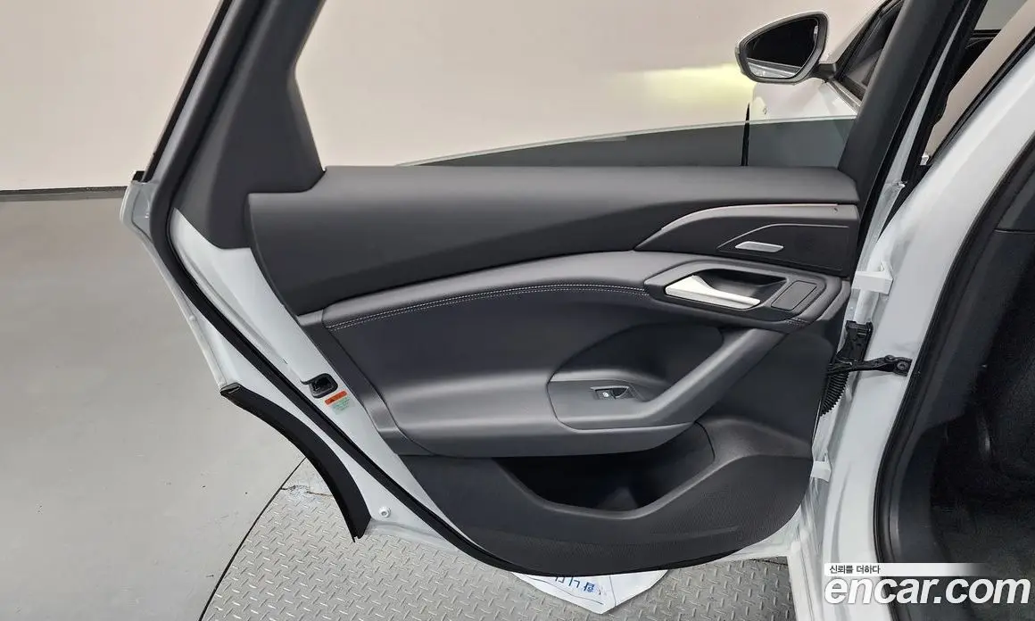 Audi A6 e-tron 2025 0.2 автомат (гидро), фото 15 Audi A6 e-tron 2025 0.2 автомат (гидро), фото 15