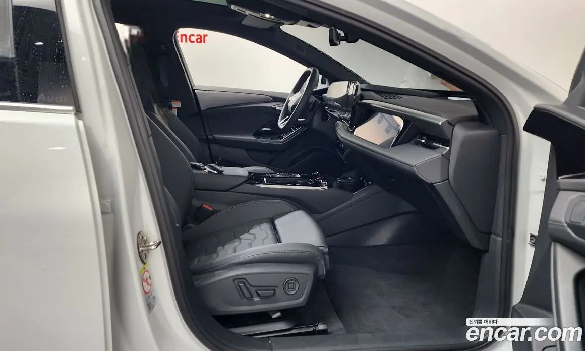 Audi A6 e-tron 2025 0.2 автомат (гидро), фото 16 Audi A6 e-tron 2025 0.2 автомат (гидро), фото 16