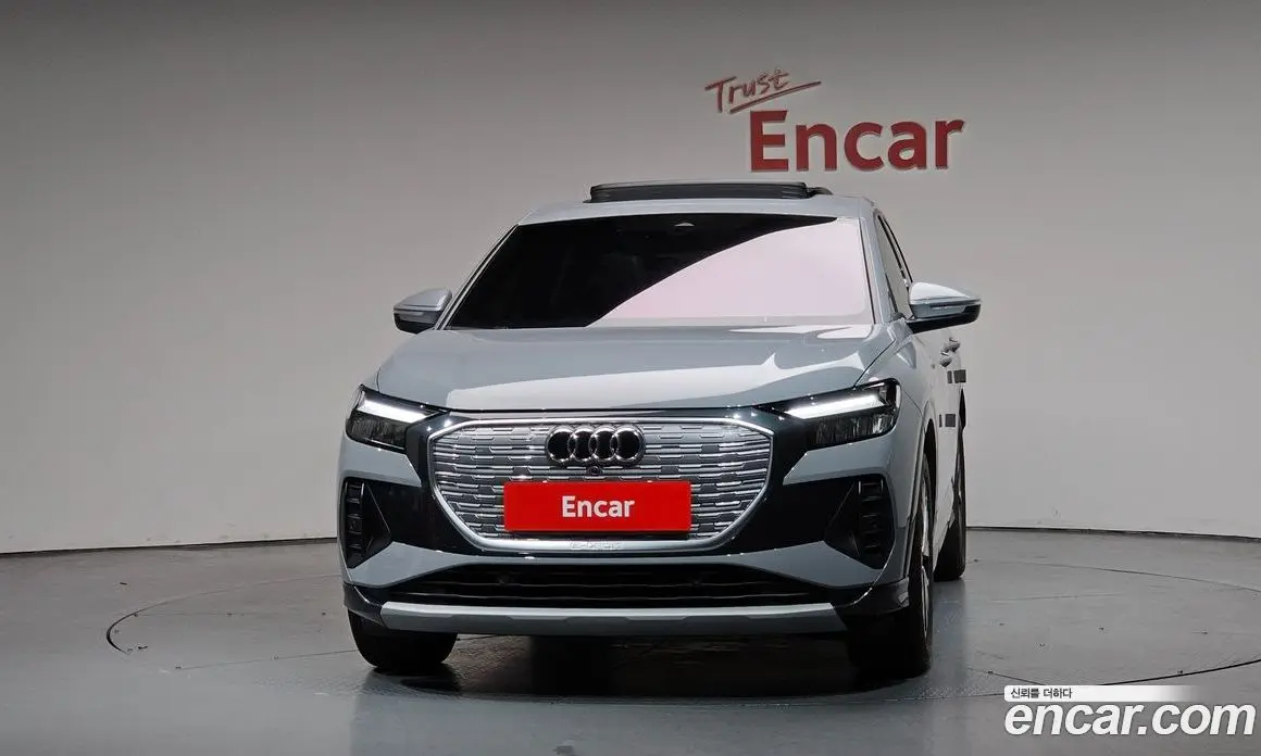 Audi Q4 e-tron 2025 0.2 автомат (гидро), фото 3 Audi Q4 e-tron 2025 0.2 автомат (гидро), фото 3