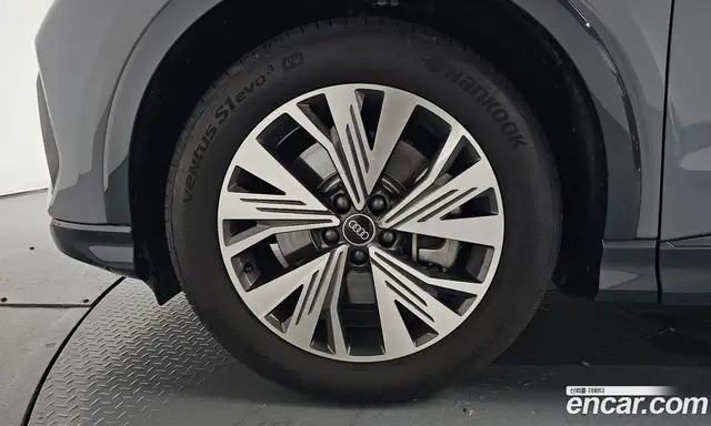 Audi Q4 e-tron 2025 0.2 автомат (гидро), миниатюра 5 Audi Q4 e-tron 2025 0.2 автомат (гидро), миниатюра 5