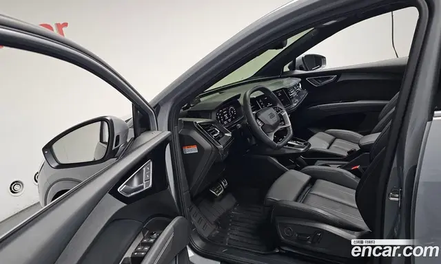 Audi Q4 e-tron 2025 0.2 автомат (гидро), миниатюра 10 Audi Q4 e-tron 2025 0.2 автомат (гидро), миниатюра 10