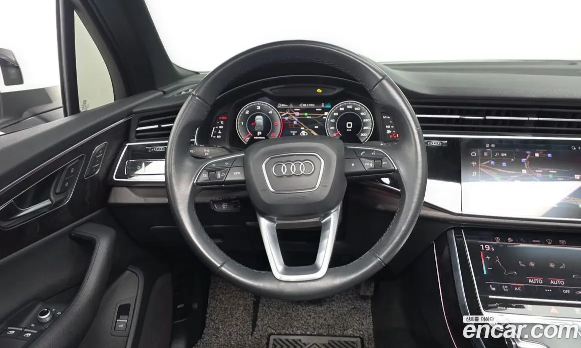 Audi Q7 2022 3.0 автомат (гидро), фото 12