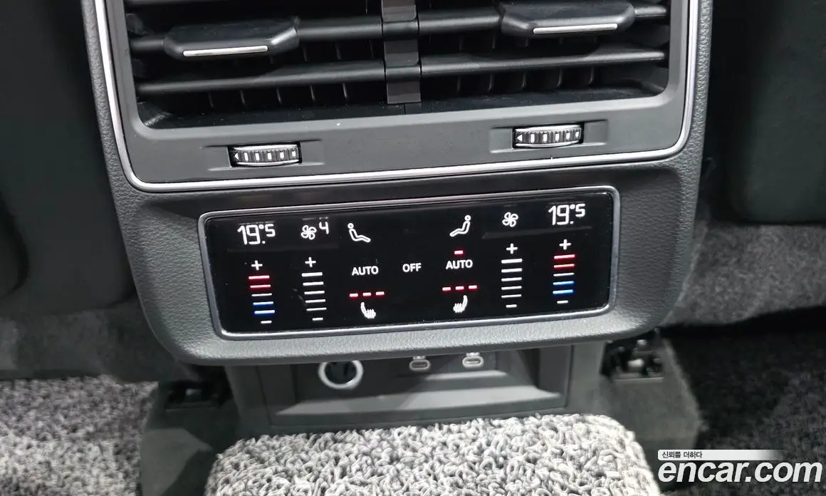 Audi Q7 2022 3.0 автомат (гидро), фото 19