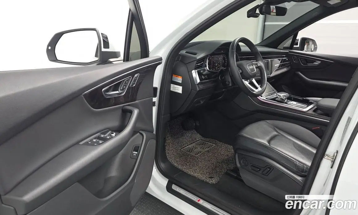 Audi Q7 2022 3.0 автомат (гидро), фото 10